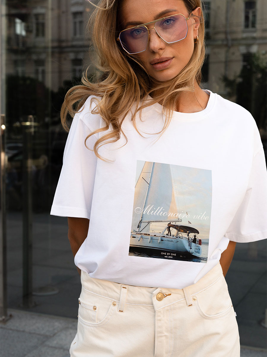 Koszulka biała oversize z nadrukiem Millionare vibe 3 Koszulka biała oversize z nadrukiem Millionare vibe 3