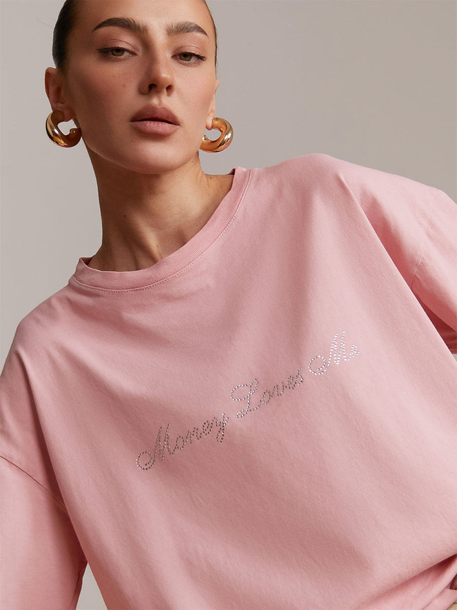 Oversize koszulka w kolorze różowym z nadrukiem z szarych dżetów Money 5 Oversize koszulka w kolorze różowym z nadrukiem z szarych dżetów Money 5