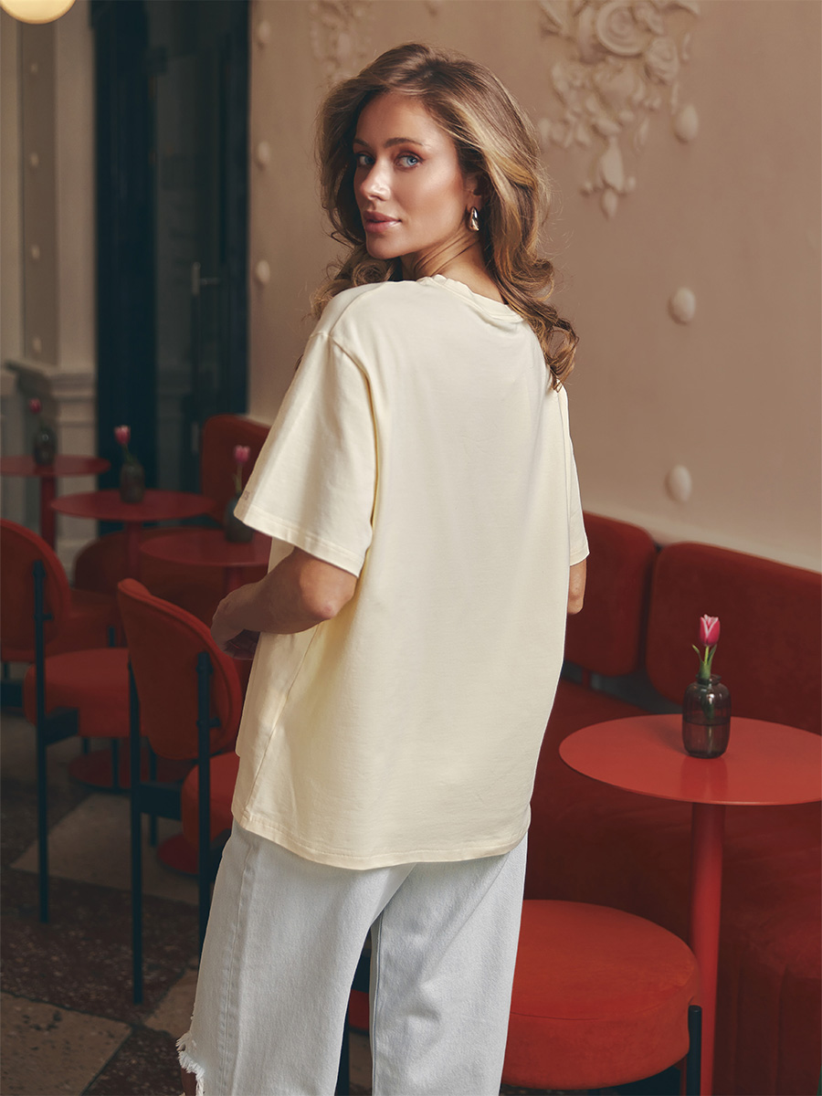 Koszulka oversize w jasnożółtym kolorze z nadrukiem 4 Koszulka oversize w jasnożółtym kolorze z nadrukiem 4