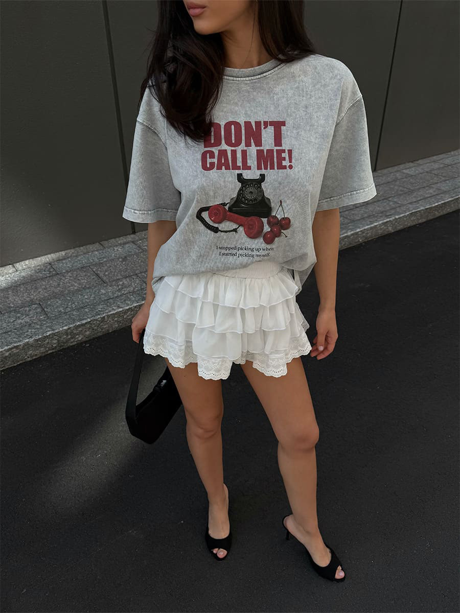 Koszulka oversize jasnoszara z nadrukiem Don`t call me 4 Koszulka oversize jasnoszara z nadrukiem Don`t call me 4