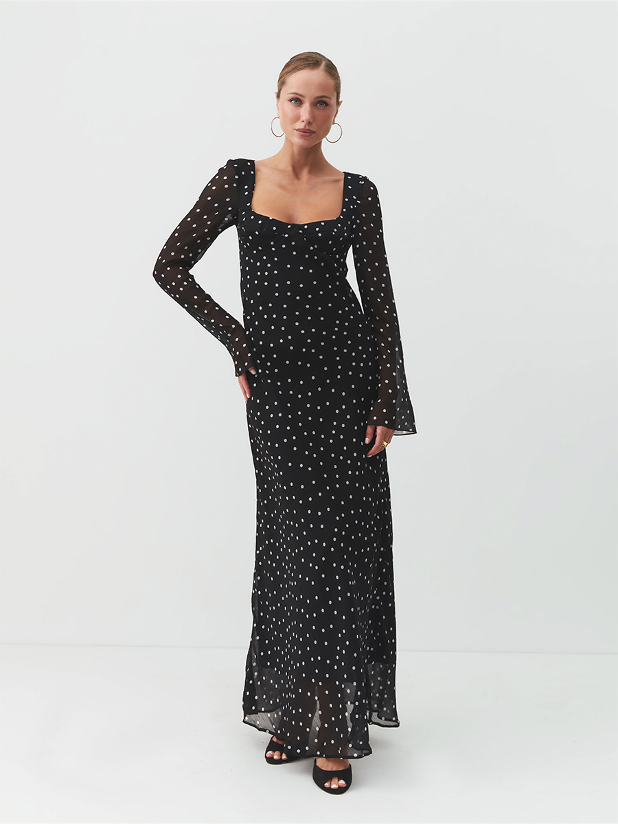 Czarna sukienka midi w grochy 1